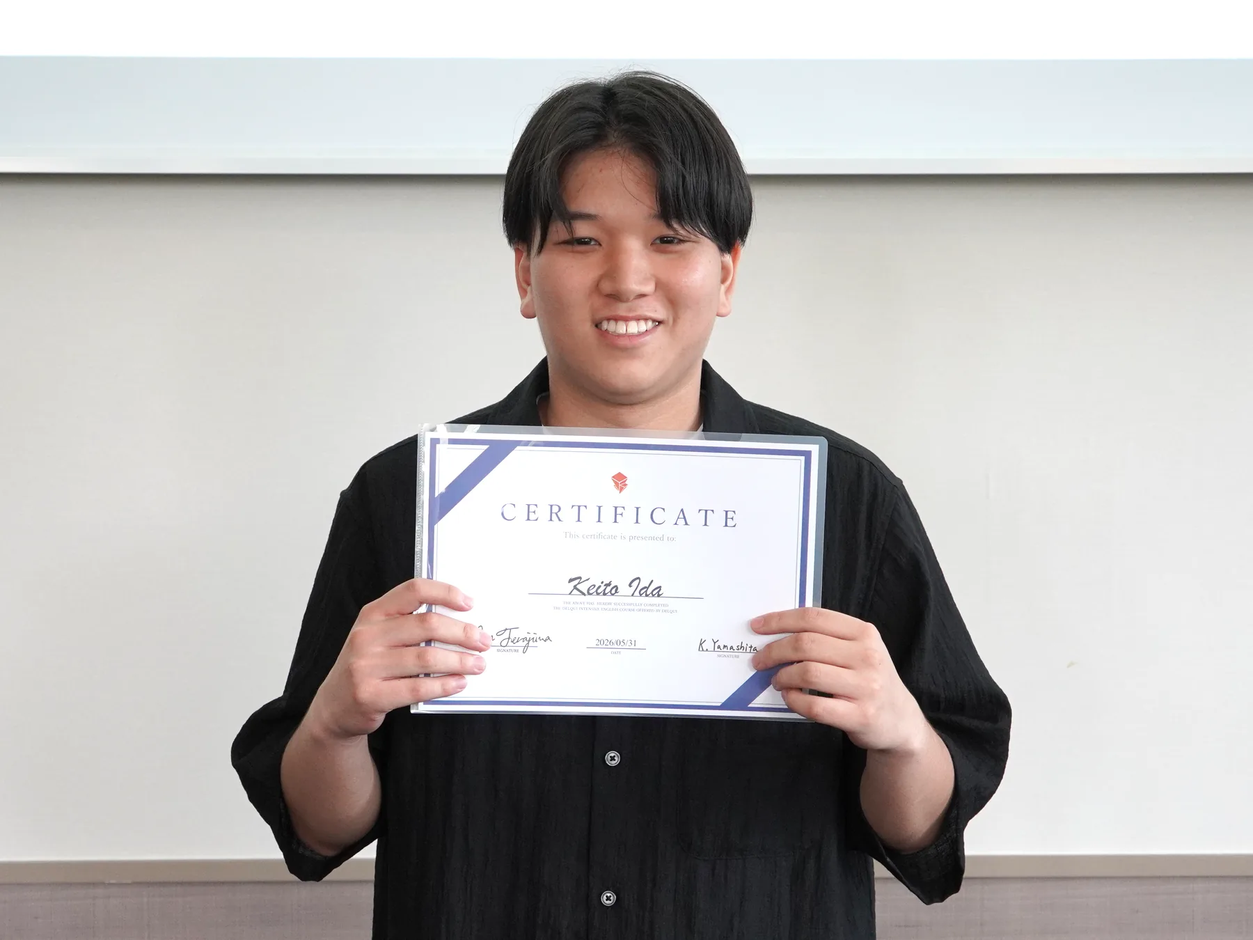 井田 佳人